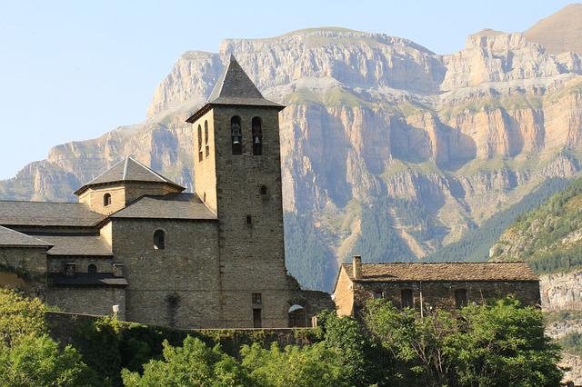 Pueblos de España con trabajo y vivienda gratis